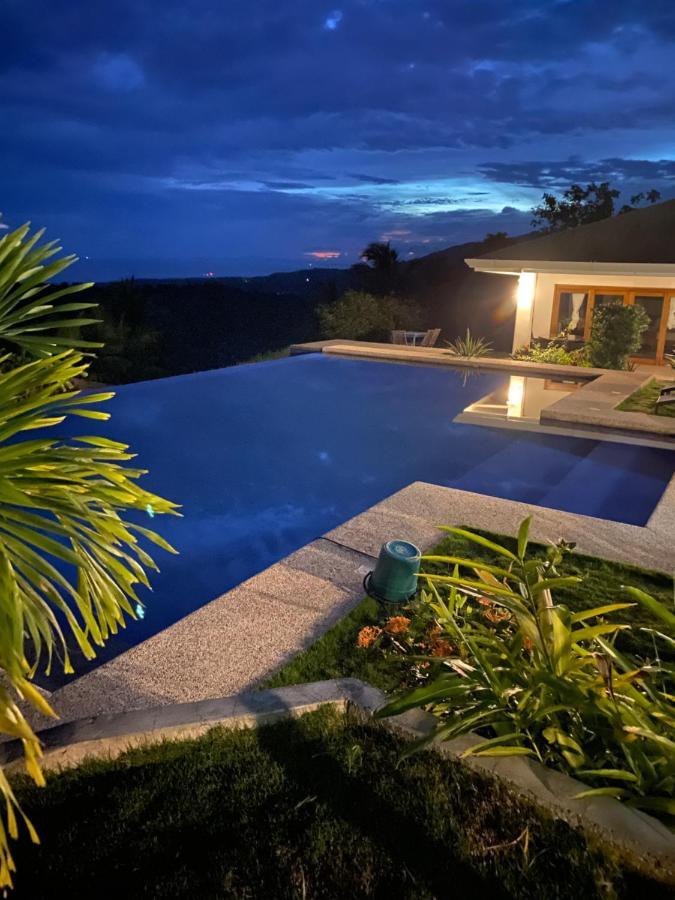 Villa Mountainview Guesthouse Dimiao エクステリア 写真