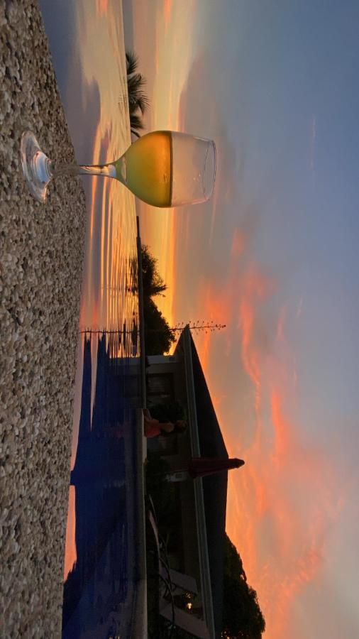 Villa Mountainview Guesthouse Dimiao エクステリア 写真