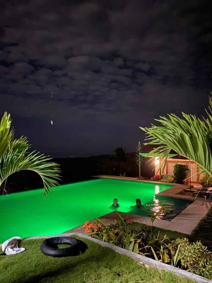 Villa Mountainview Guesthouse Dimiao エクステリア 写真